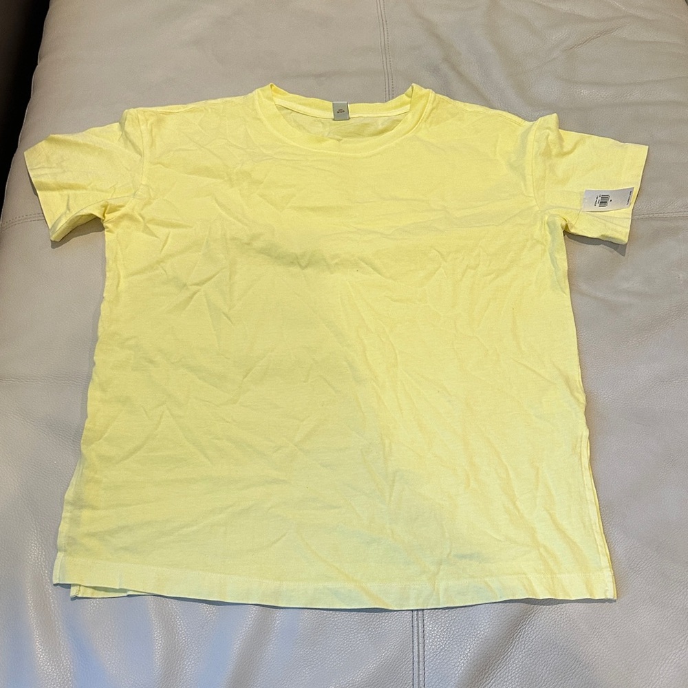 Old Navy Yellow Short Sleeve Tee